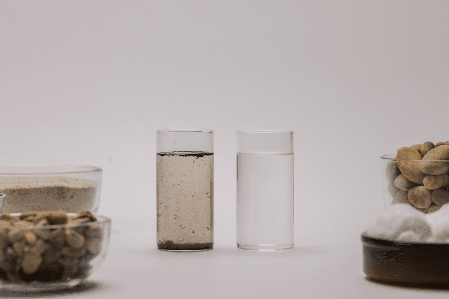 clean and dirty water