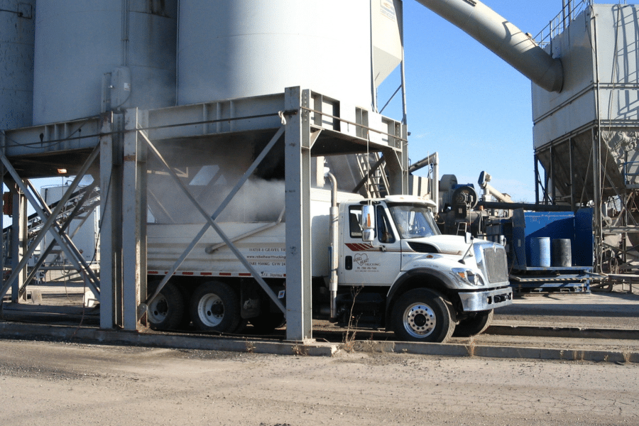 truck gravel loading
